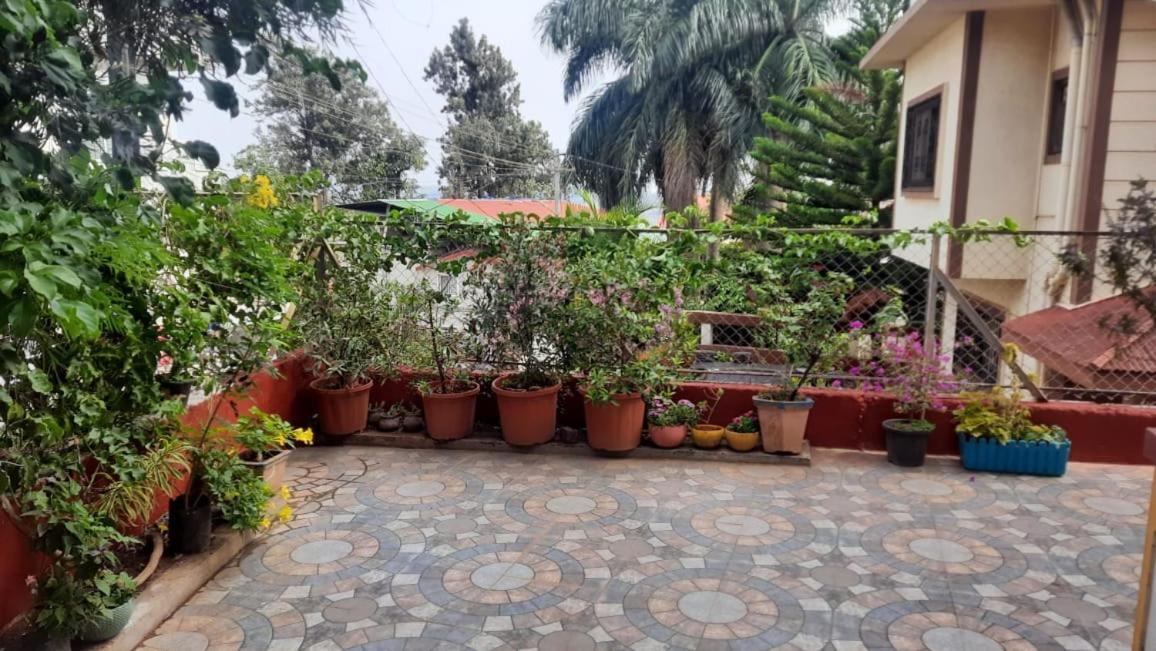 Trimurti Holiday Home Panchgani Exteriör bild